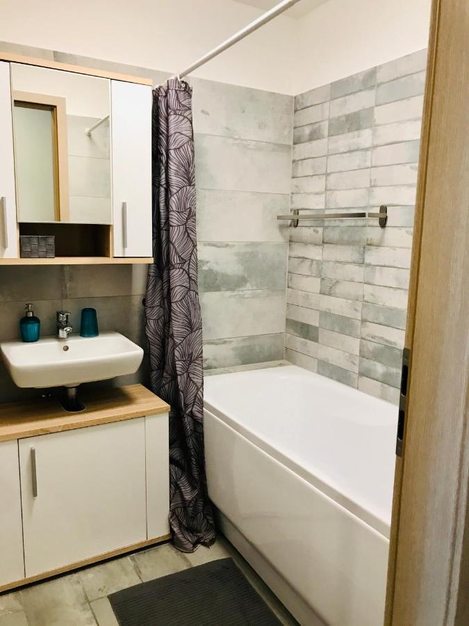 Lelle Riviera Apartment Balatonlelle Luaran gambar