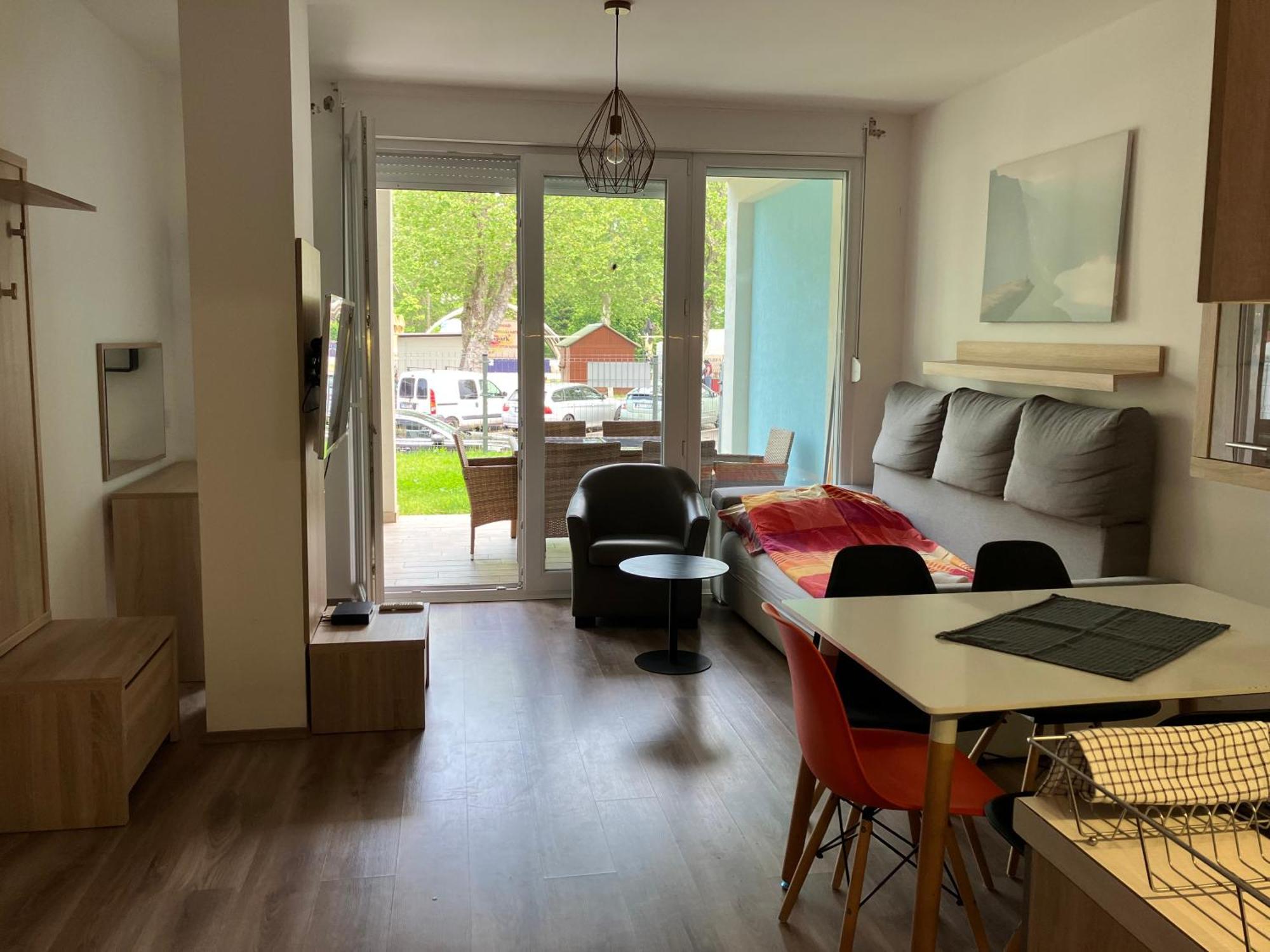 Lelle Riviera Apartment Balatonlelle Luaran gambar